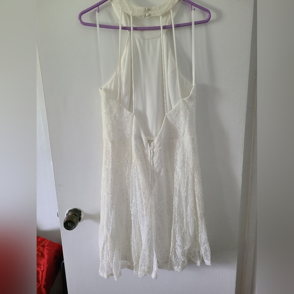 B Darlin white lacy cocktail dress with iridescent sequins - Picture 2 of 6